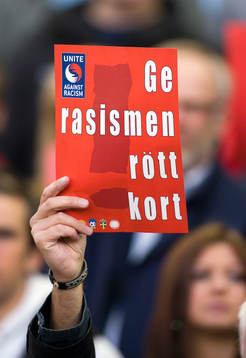 Ge rasismen rött kort