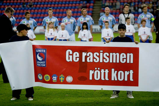 Rött kort mot rasism