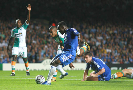 Michael Essien, Chelsea gör 1-0
