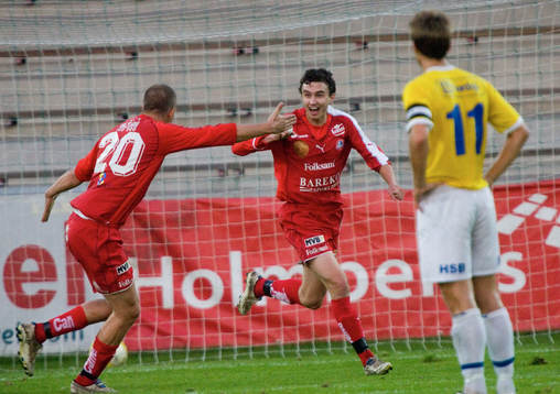 0-1 Viktor Melander, som grattas, Malmö deppar