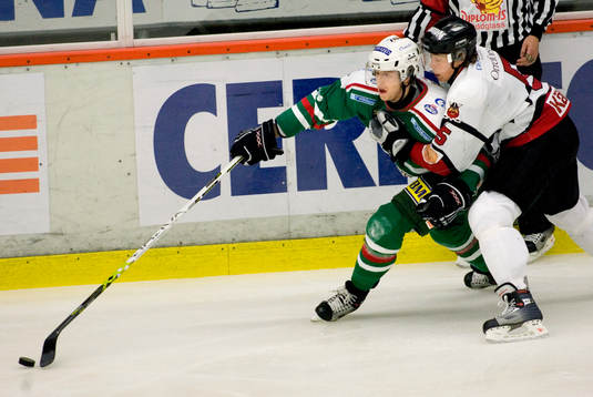 Marc Cavosie, Rögle