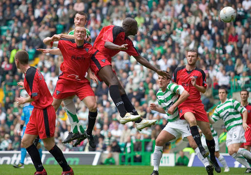 Steve McManus, Celtic nickar in ledningsmålet