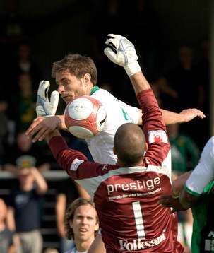 Sebastian Eguren mot Dime Jankulovski