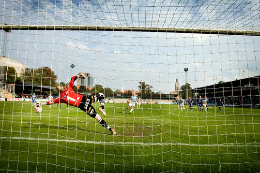 Asthildur Helgadottir, Malmö, gjorde 1-0 på straff.