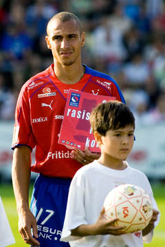 Henrik Henke Larsson, HIF. Ge rasismen rött kort