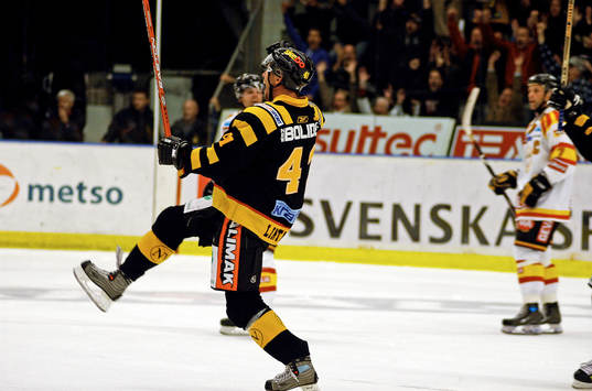 Skellefteå AIK's Richard Lintner kvitterar med 6 sekunder