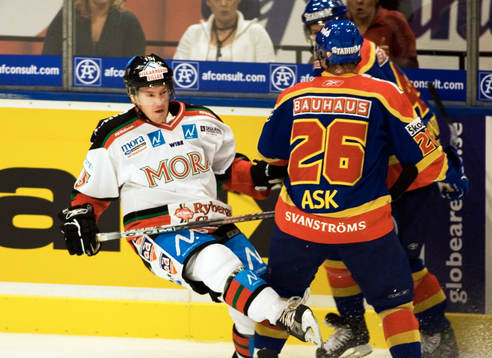 Ryan Jardine, Mora får en tryckare