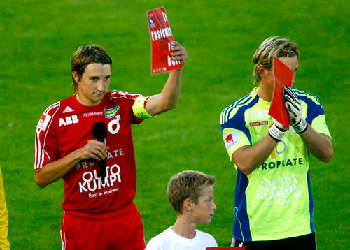 "Ge Rasismen Rött kort". Jonas Lindskog, lagkapten