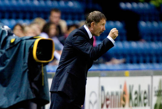 Stuart Baxter, tränare, Helsingborg,  dirigerar