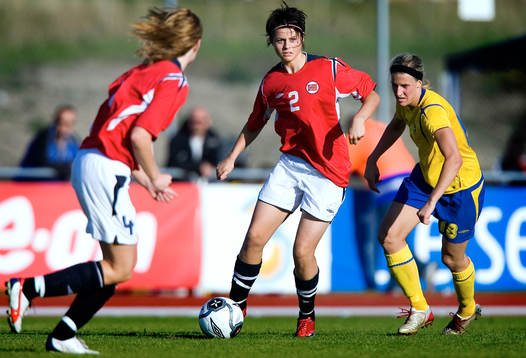 Nora H.Berge, Norge och Maria Karlsson, Sverige