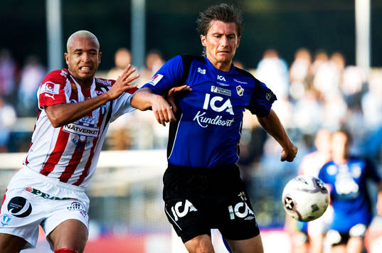 Junior , Malmö och Tomas Zvirgzdauskas, Halmstad
