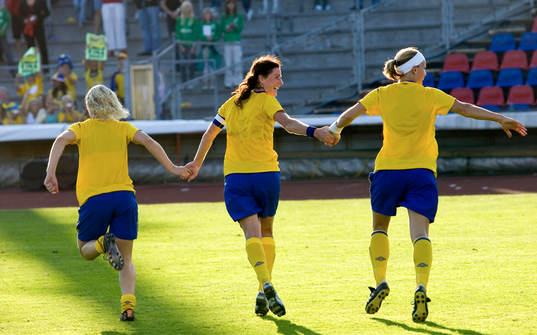 Victoria Svensson, Malin Moström och Sara Thunebro,