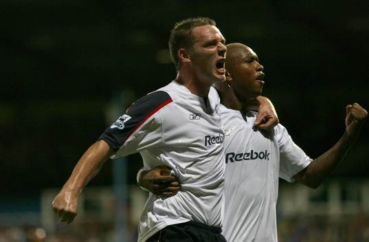Kevin Nolan och El Hadji Diouf, Bolton, jubel, glädje