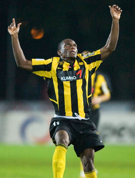 Robert Mambo-Mumba, Häcken