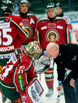 tommy Salo, skadad, målvakt