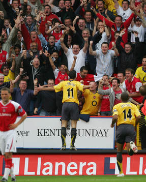 Robin Van Persie, Arsenal (Jubel)