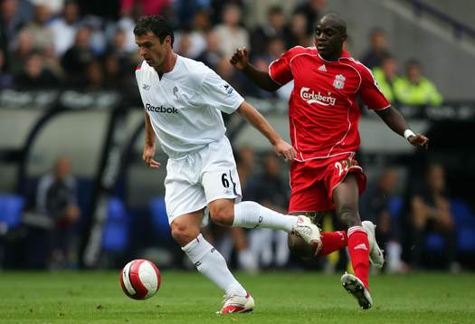 Gary Speed, Bolton och Momo Sissoko, Liverpool
