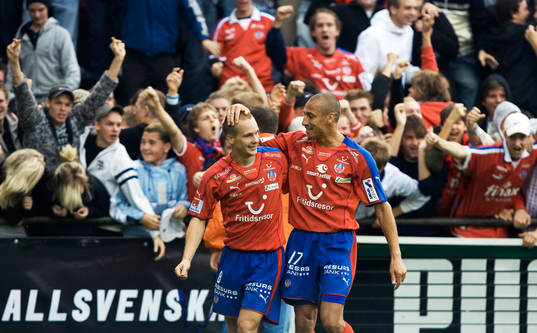 Fredrik Svanbäck och Henrik Larsson, jubel, glädje