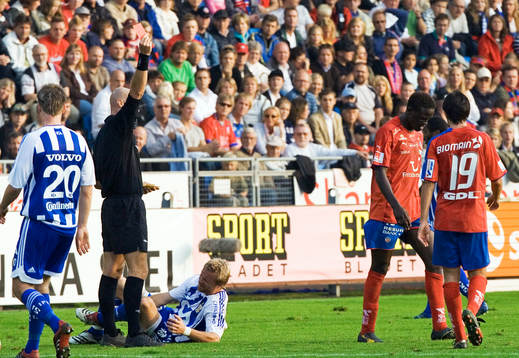 Utvisning McDonald Mariga