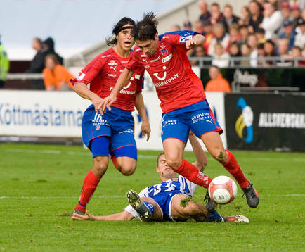 Babis Stefanidis och Niclas Alexandersson (liggande)