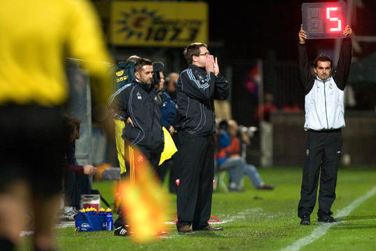 Rikard Norling, tränare, AIK. Byte