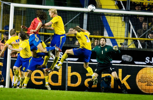 Carles Puyol, Spanien har en jättechans på slutet. Rami