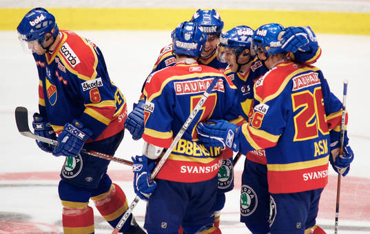 Jubel DIF 2-1 av Nichlas Falk