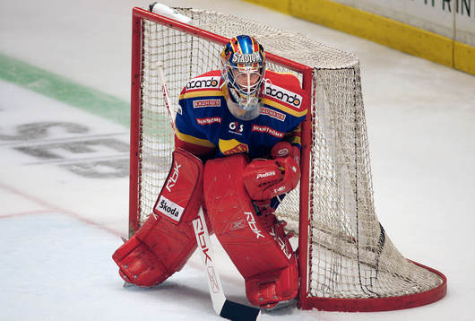 Daniel Larsson, målvakt,  DIF