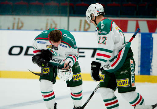 Patrik Zackrisson, Rögle tackar Mattias Carlsson för