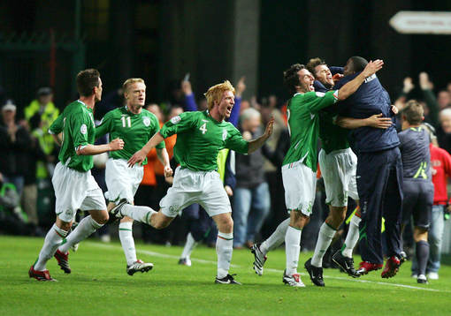 Kevin Kilbane, Irland, jubel med lagkamrater