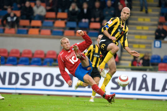 Teddy Lucic, Häcken, i närkamp