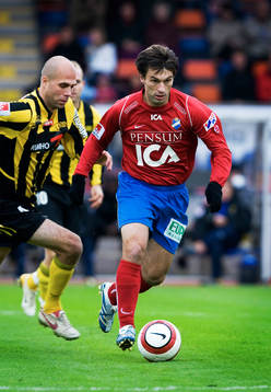 Paulo Figueiredo, Öster jagas av Teddy Lucic, Häcken