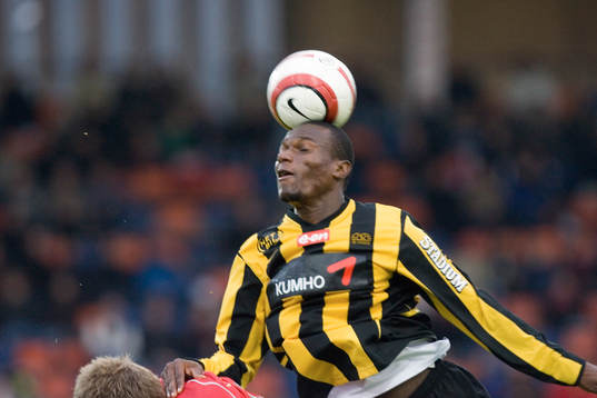 Robert Mambo-Mumba, Häcken, nick
