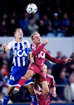 Niclas Alexandersson och Johan Arneng i nickdeull
