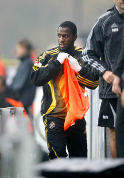 Dulee Johnson, AIK började på bänken men kom in i