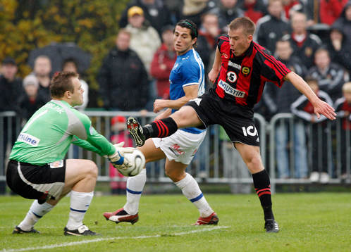 Joakim Runnemo, Brommapojkarna mot Fredrik Persson,