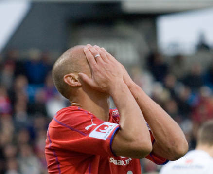 Henrik "Henke" Larsson missade massor med chanser och var