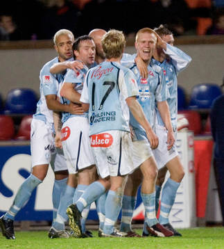 1-1, Emil Hallfredsson. jubel, glädje