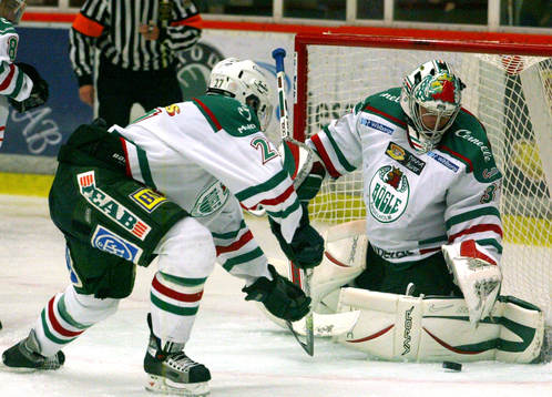Johannes Reichel, Rögle rensar framför Andreas Andersson,