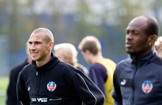 Henrik "Henke" Larsson och Luton Shelton, målfarlig HIF-duo