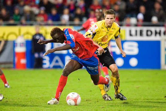 McDonald Mariga, Helsingborg och Anders Svensson, Elfsborg