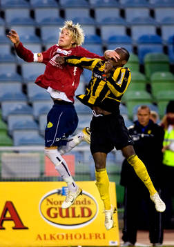 Ola Toivonen, Örgryte och Robert Mambo-Mumba, Häcken