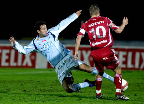 Gabriel, Malmö, stoppar Niclas Alexandersson, Göteborg