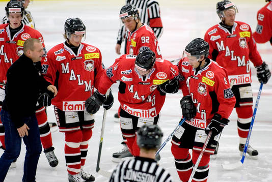 Juha Riihijärvi, Malmö skadade sig och fick hjälp av