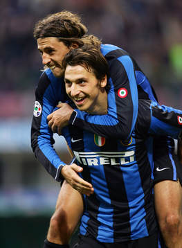 Zlatan Ibrahimovic jubel med Crespo