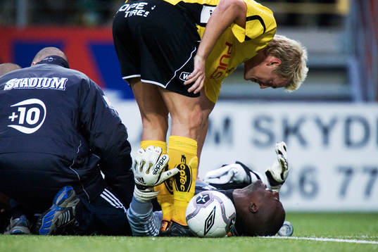 Mathias Svensson, Elfsborg ser till Pa Dembo Tourray,