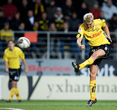Mathias Svensson, Elfsborg, skjuter skott, drar till