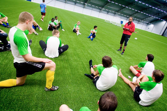Fotboll, Framtidsfajten
