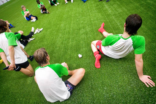 Fotboll, Framtidsfajten