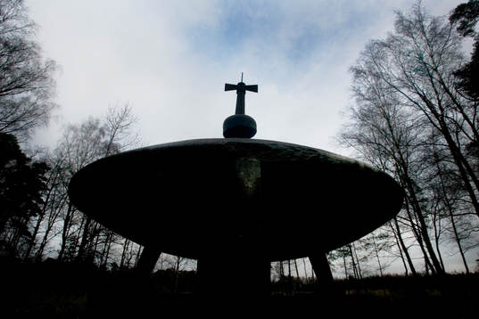 Monument över det rymdskepp som pollenkungen Gösta